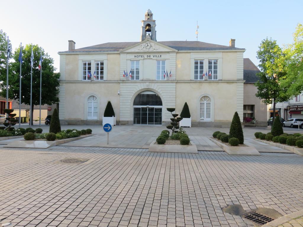 Appartement De Charme - Centre Ville Chateaubriant Exterior photo